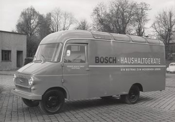 Ein Opel Blitz Panoramawagen aus den 1960er Jahren...(Quelle: BSH Konzernarchiv).