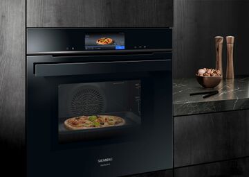 2022 Siemens iq700 Browning Detection for Individual Results Thanks to Camera and Artificial Intelligence Whether dark or delicately browned, Siemens’ iQ700 oven range with integrated camera and artificial intelligence can prepare pizza, lasagna and bread rolls the way each consumer likes them. Consumers just select the desired browning level and a scale from one to five and the oven program turns off automatically once it is finished. Furthermore, the oven sends a notification via the Home Connect app to the consumer’s mobile device.